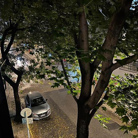 Suite In San Telmo Dormitorio En Suite Con Dos Banos Y Balcon A La Calle ブエノスアイレス エクステリア 写真